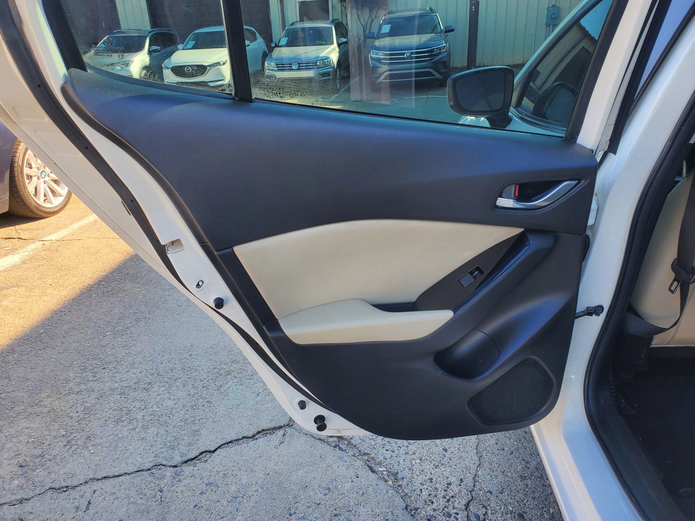 Used 2017 MAZDA MAZDA3 Sport w/ Preferred Equipment Package image 15