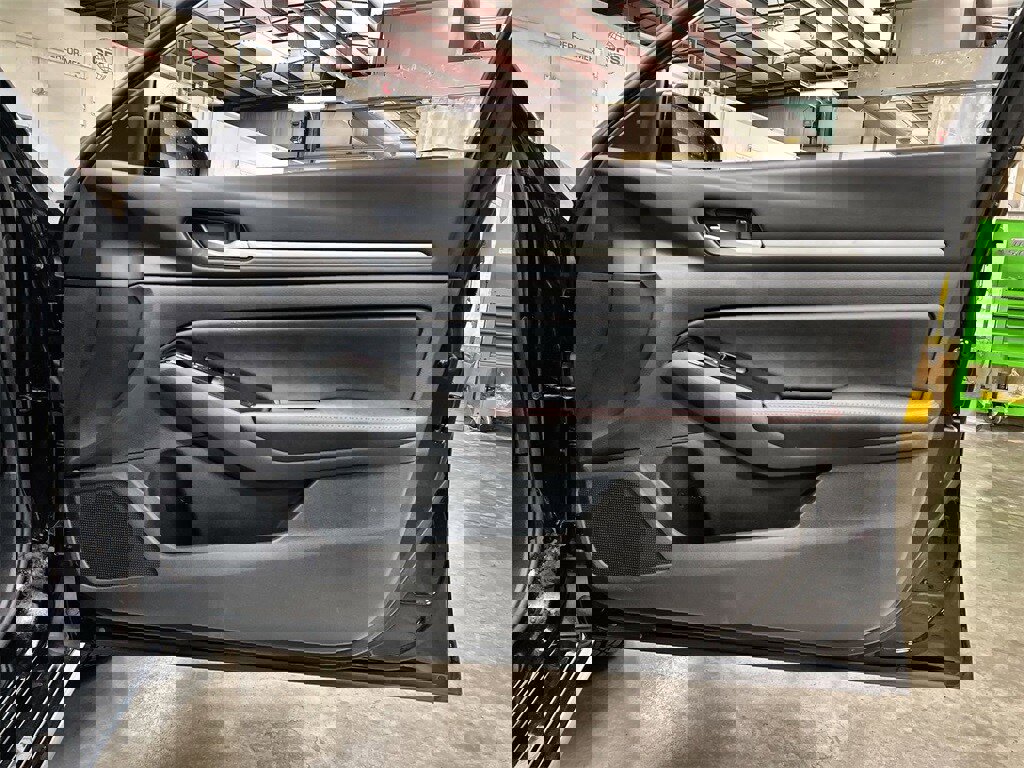 Used 2024 Nissan Altima 2.5 SR image 29