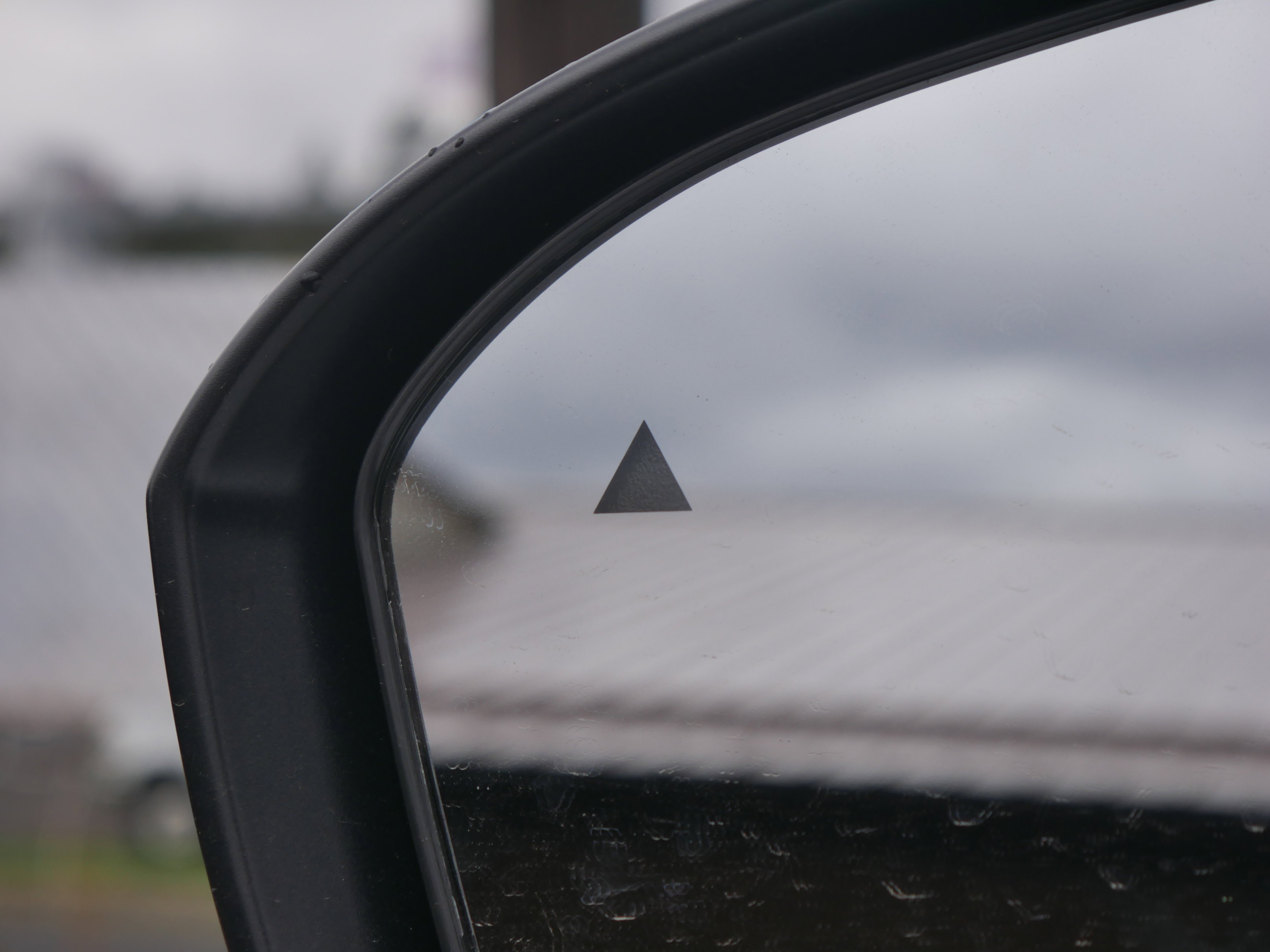 New 2026 Nissan Kicks SV w/ SV Premium Package image 30