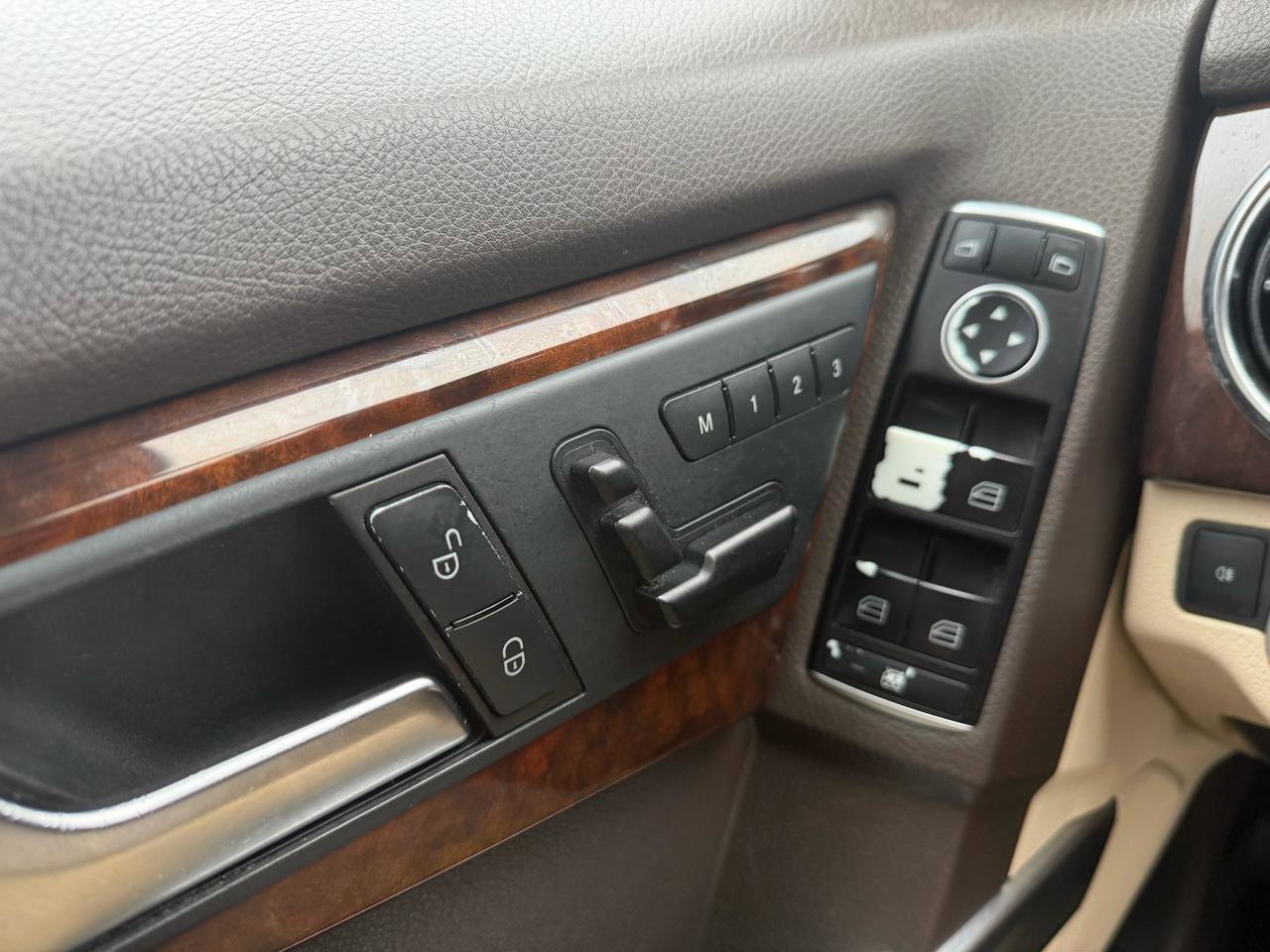 Used 2015 Mercedes-Benz GLK 350 4MATIC image 31