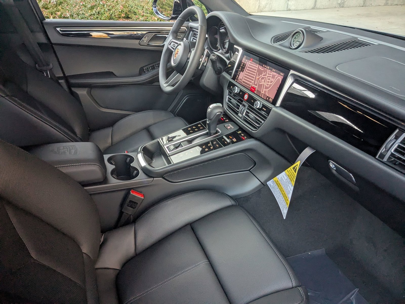 Certified 2026 Porsche Macan S AWD/4WD image 27