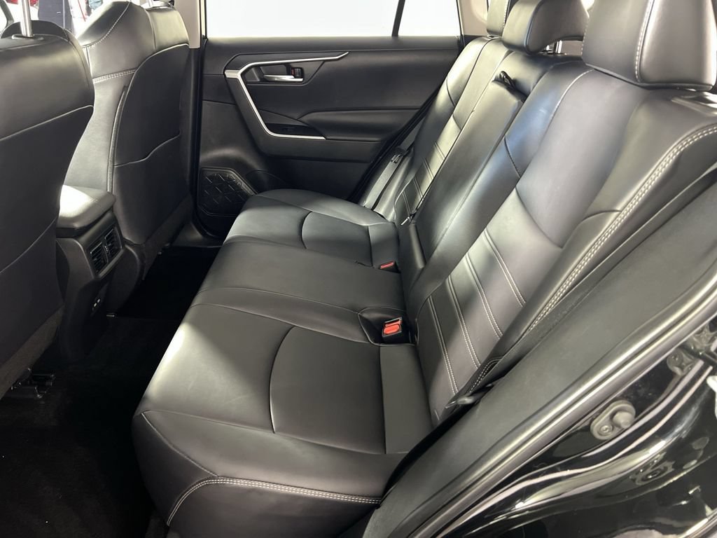 Used 2022 Toyota RAV4 XLE Premium AWD/4WD image 26