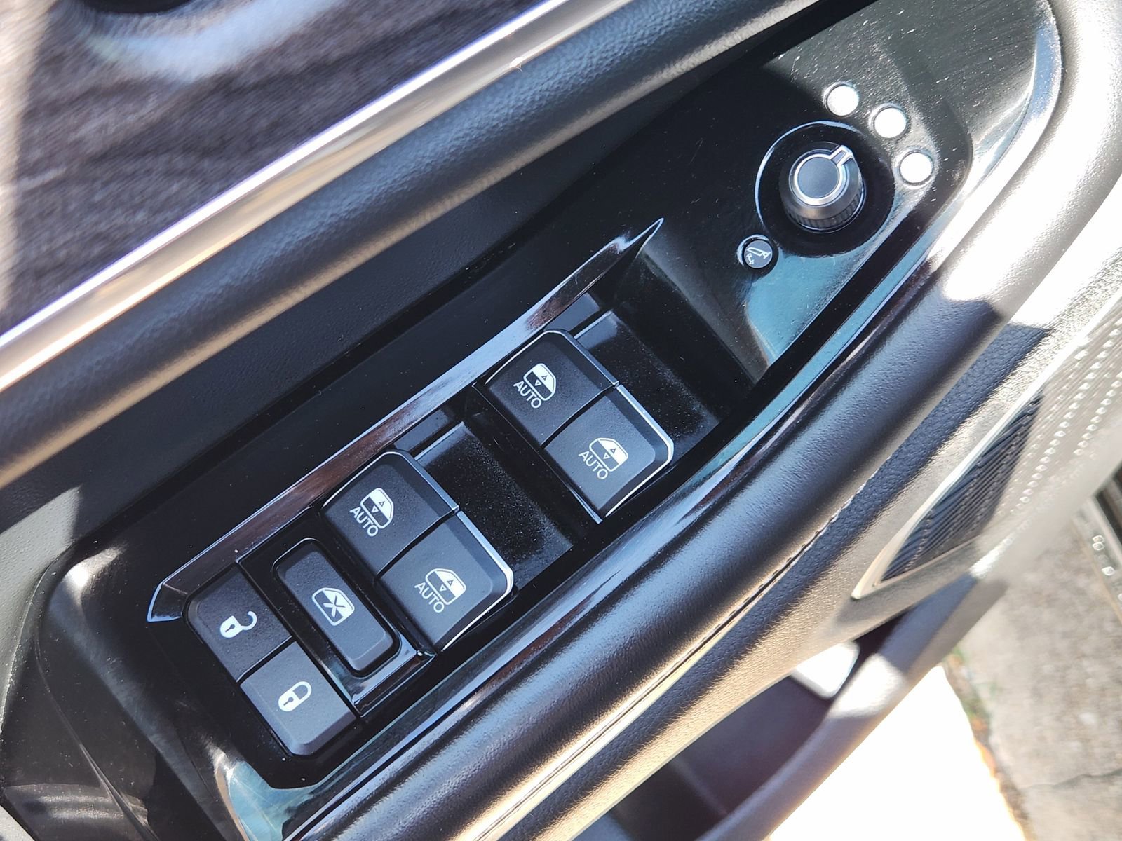 Used 2022 Jeep Grand Cherokee Overland image 33