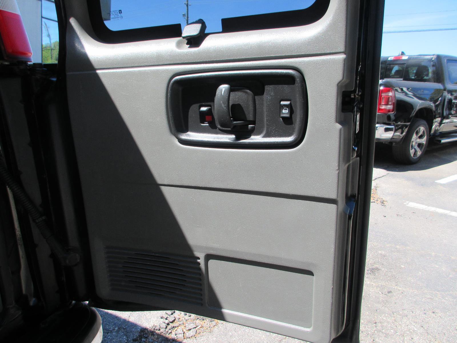 Used 2013 Chevrolet Express 3500 LT w/ LT Preferred Equipment Group RWD image 7