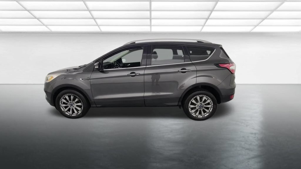 Used 2017 Ford Escape Titanium w/ Equipment Group 301A FWD image 4