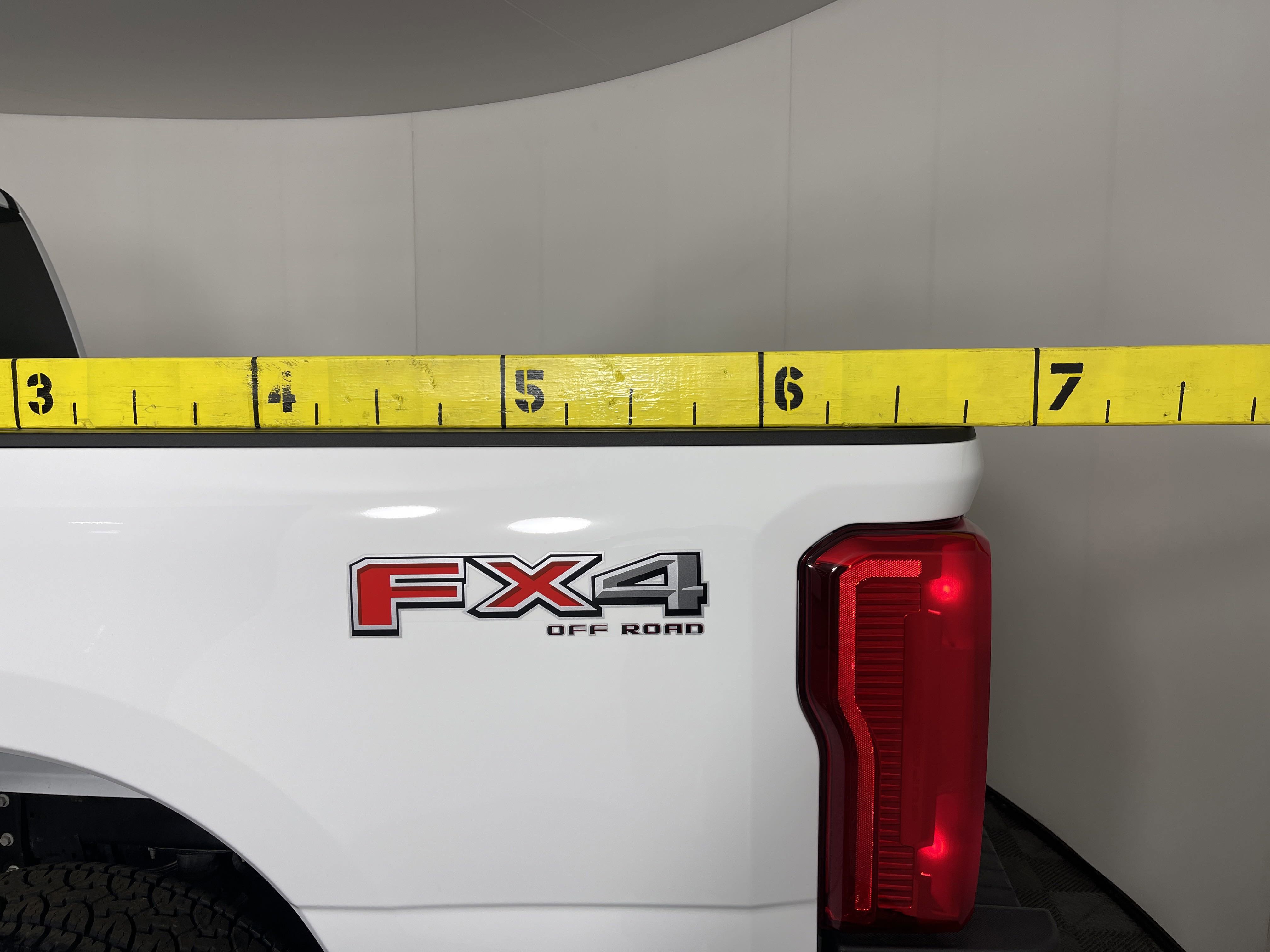 Used 2024 Ford F250 XLT w/ FX4 Off-Road Package image 8
