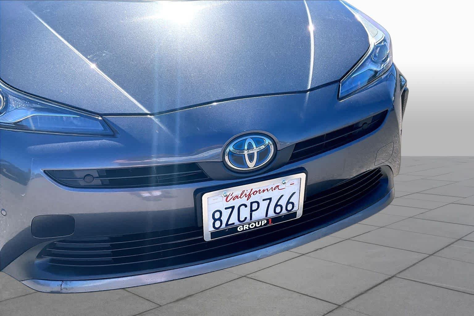 Used 2021 Toyota Prius LE FWD image 29
