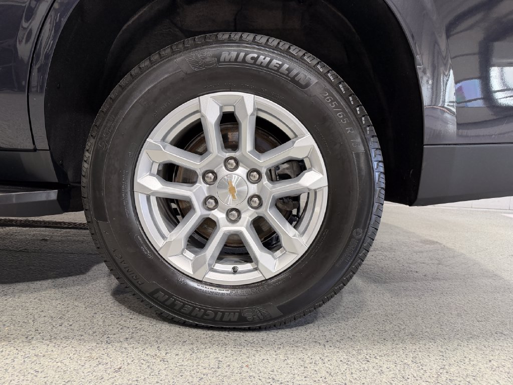 Used 2025 Chevrolet Tahoe LT AWD/4WD image 33