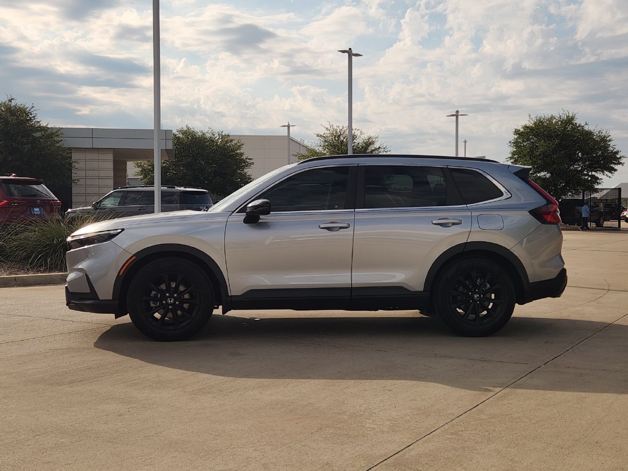 Used 2023 Honda CR-V Sport image 4