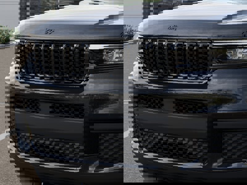 New 2025 Jeep Grand Cherokee L Altitude image 26