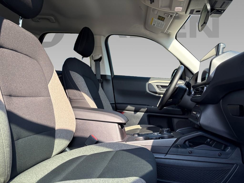 Used 2025 Ford Bronco Sport Big Bend image 9