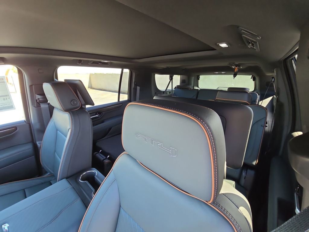 New 2026 GMC Yukon XL AT4 w/ AT4 Premium Plus Package image 33