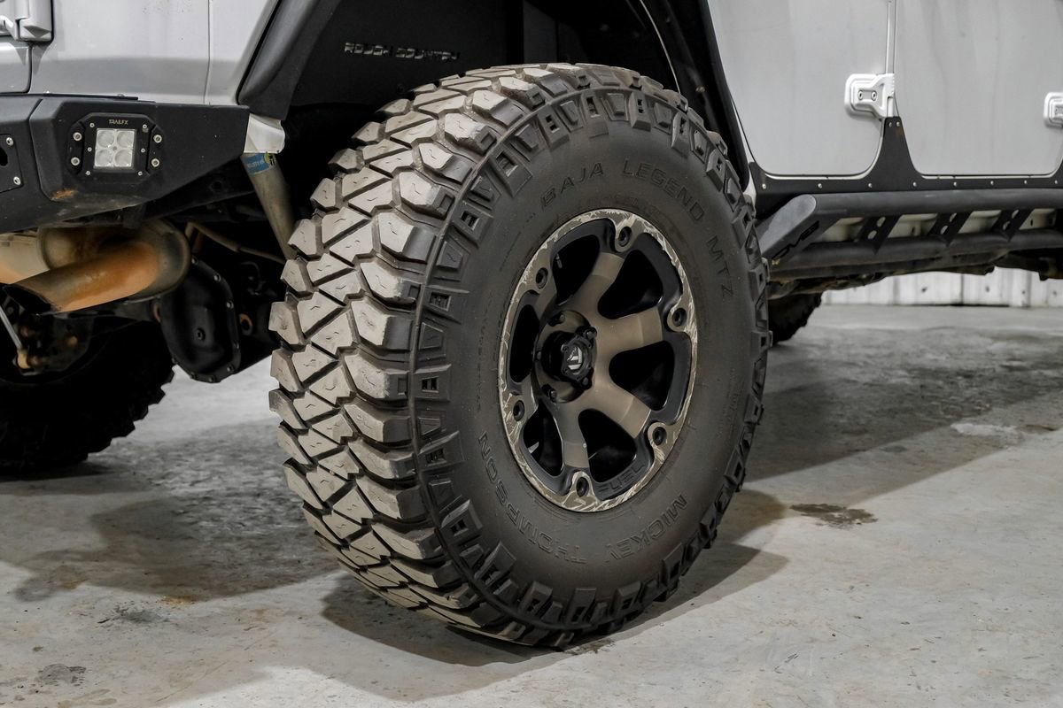 Used 2018 Jeep Wrangler Unlimited Sahara image 59