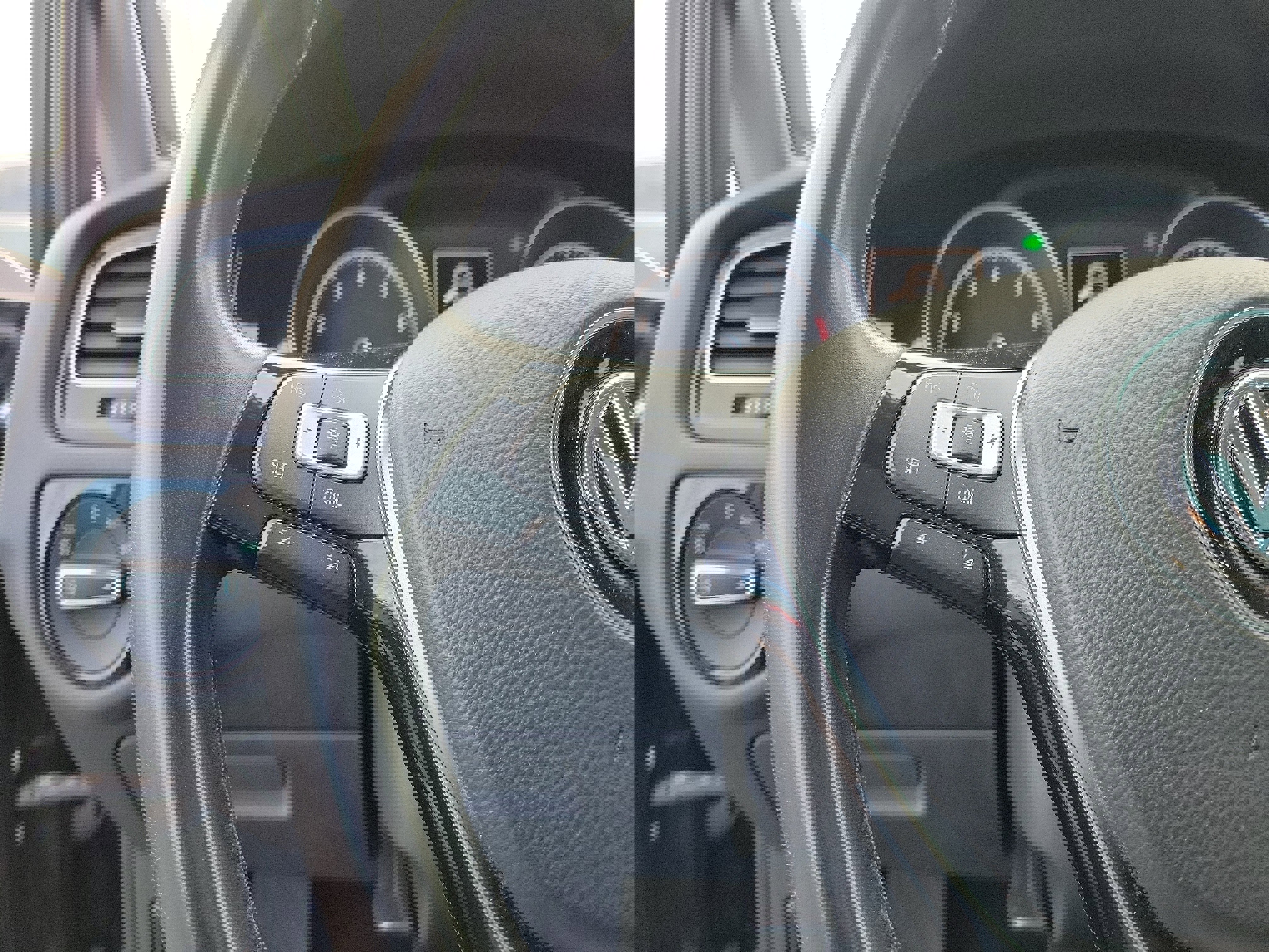 Used 2018 Volkswagen Golf SEL image 22