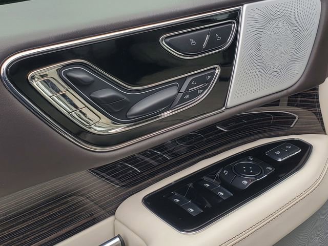 Used 2024 Lincoln Navigator Black Label image 13