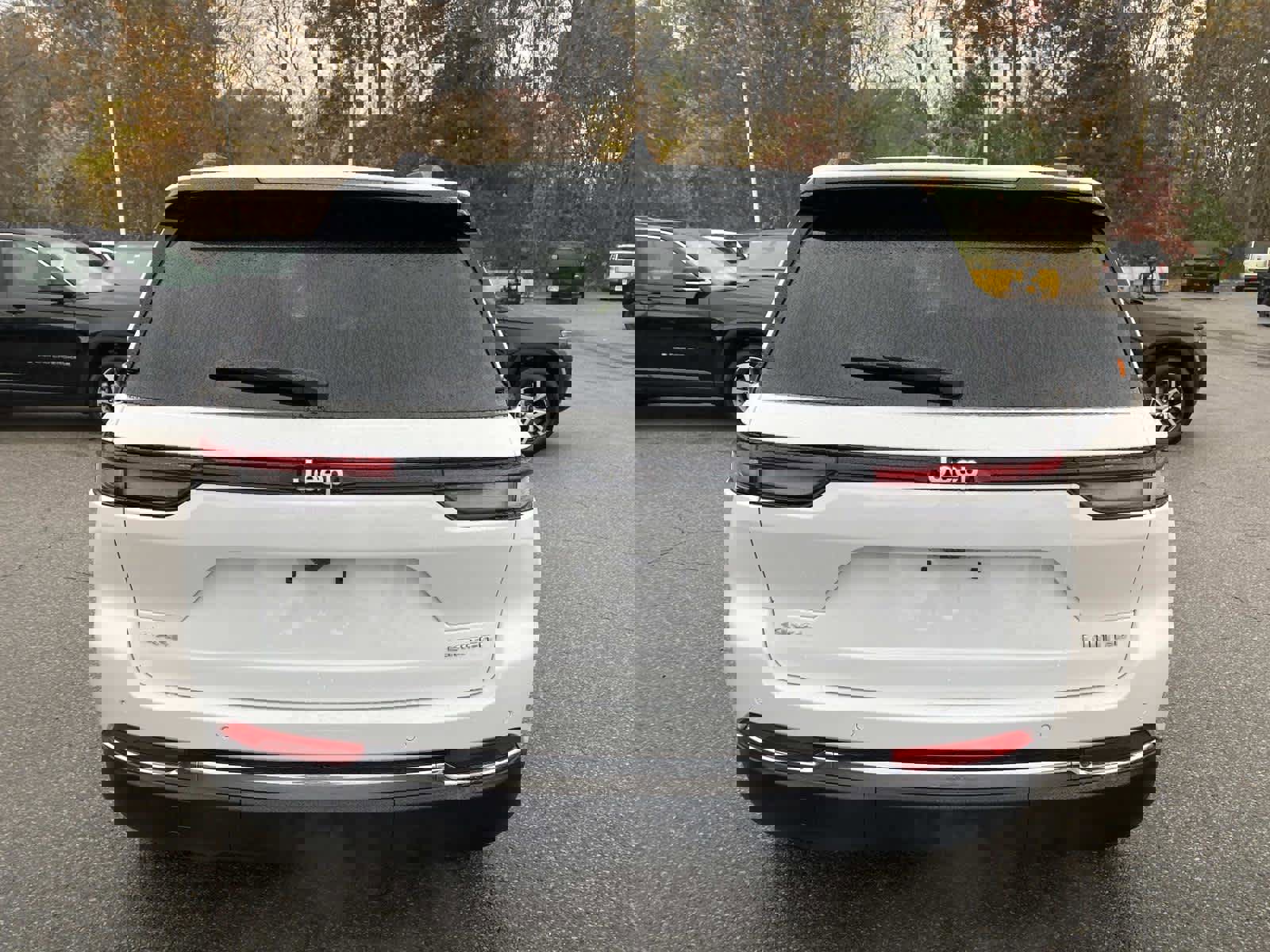 New 2025 Jeep Grand Cherokee Limited image 4