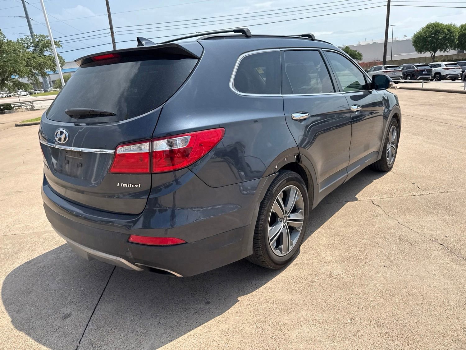 Used 2015 Hyundai Santa Fe Limited FWD image 7