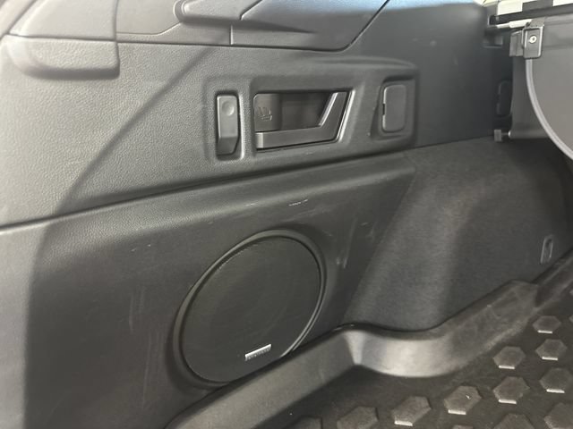 Used 2025 Subaru Outback Limited AWD/4WD image 29