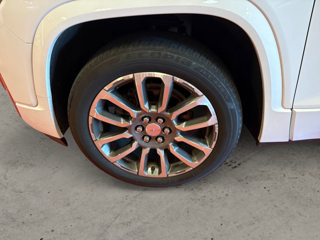 Used 2023 GMC Acadia Denali AWD/4WD image 14