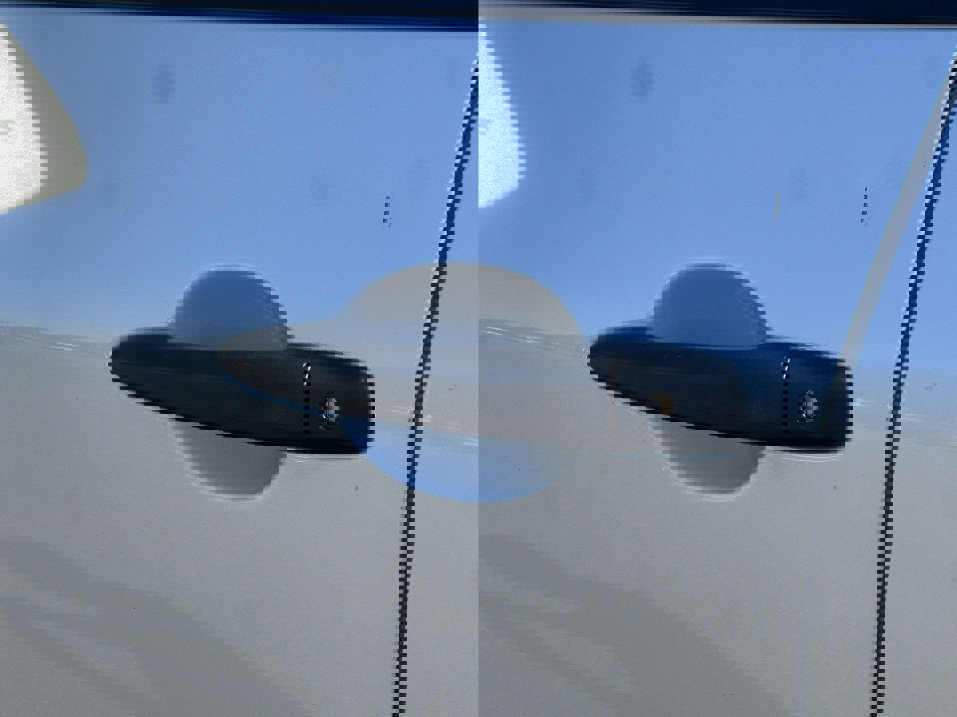 Used 2024 Nissan Rogue S image 28