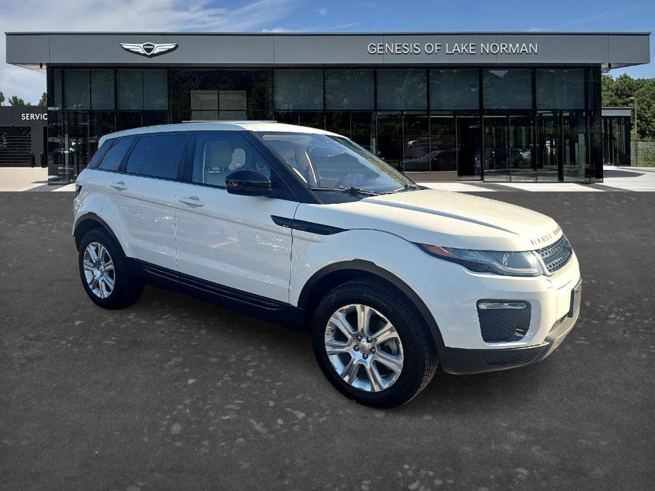 Used 2017 Land Rover Range Rover Evoque SE Premium image 3