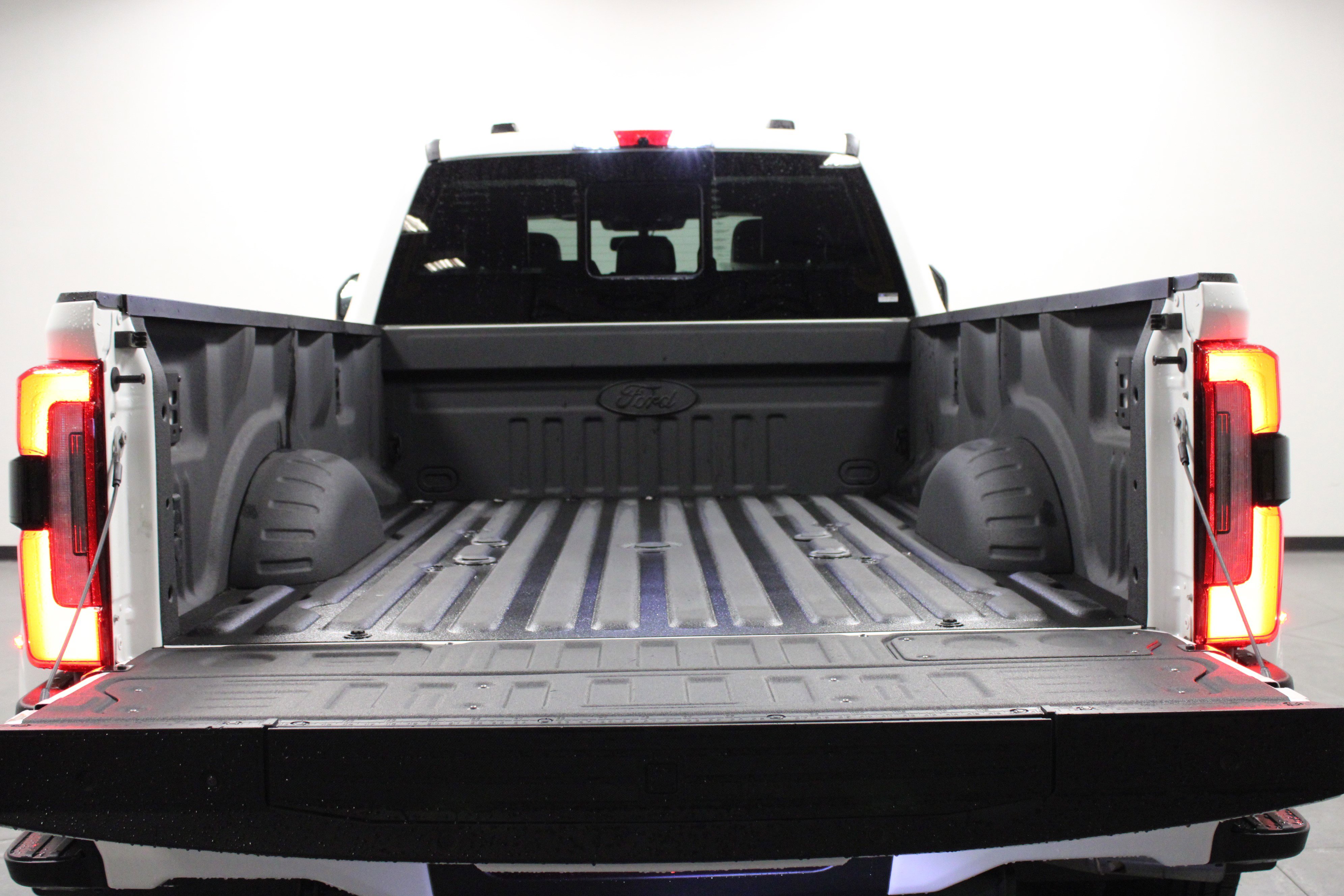 Used 2024 Ford F350 Platinum image 14