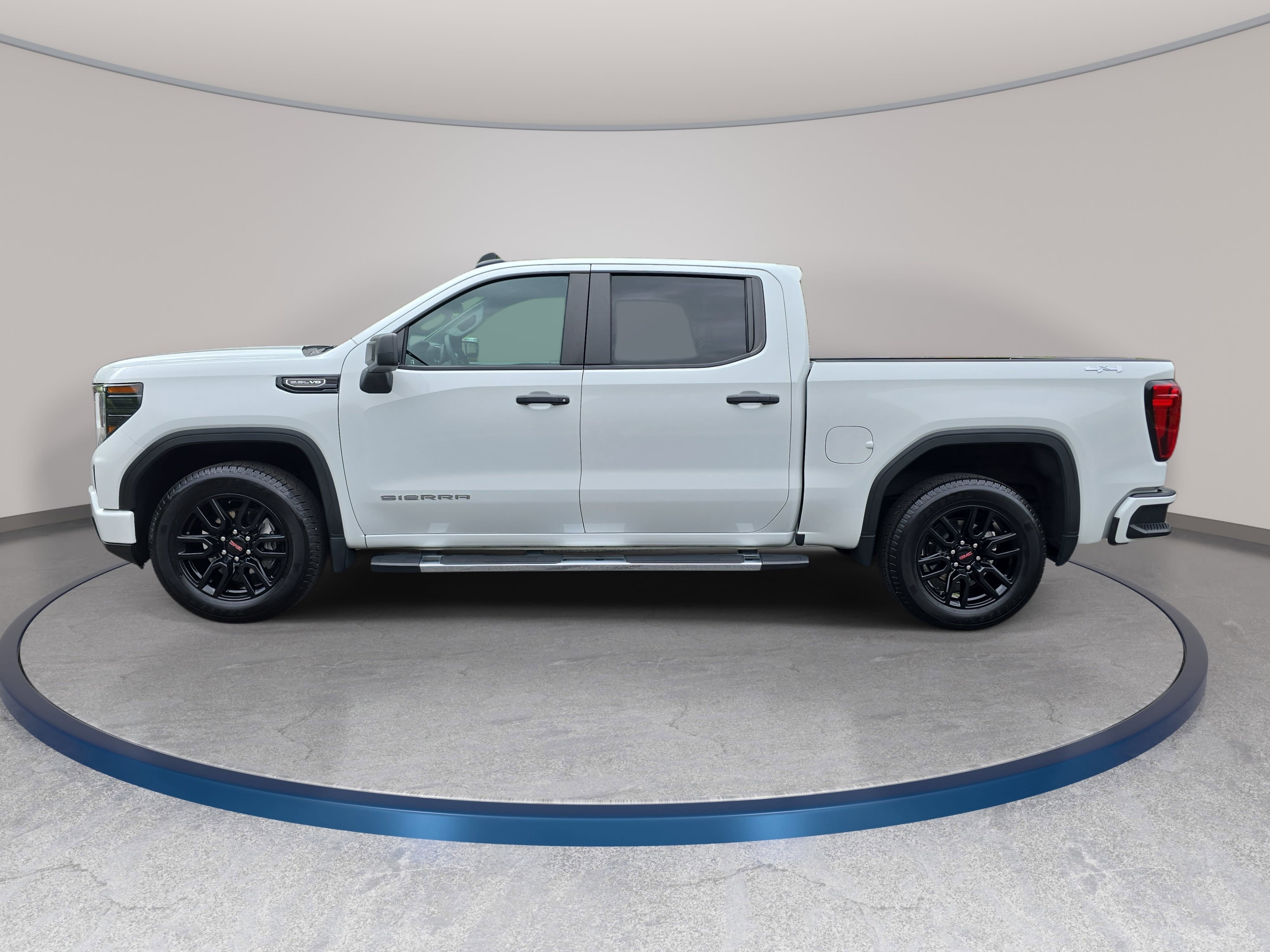 Used 2024 GMC Sierra 1500 Pro w/ Graphite Edition AWD/4WD image 8