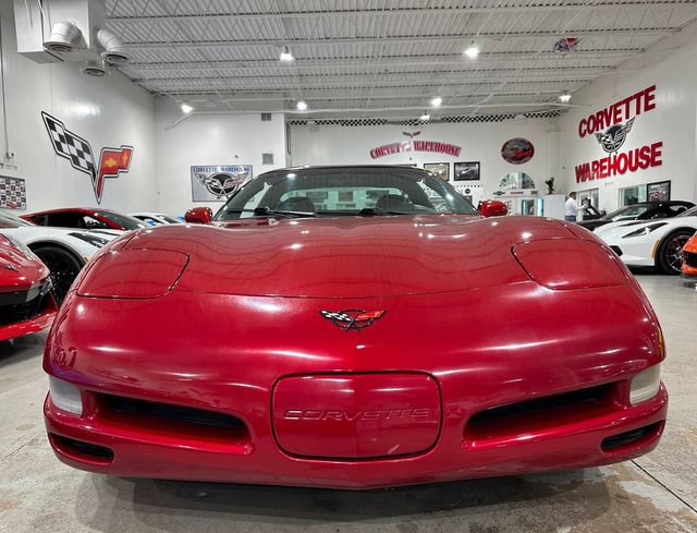 Used 1999 Chevrolet Corvette Coupe w/ Roof Pkg RWD image 7