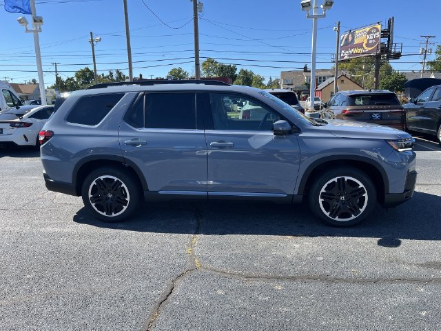 New 2026 Honda Pilot Touring image 18