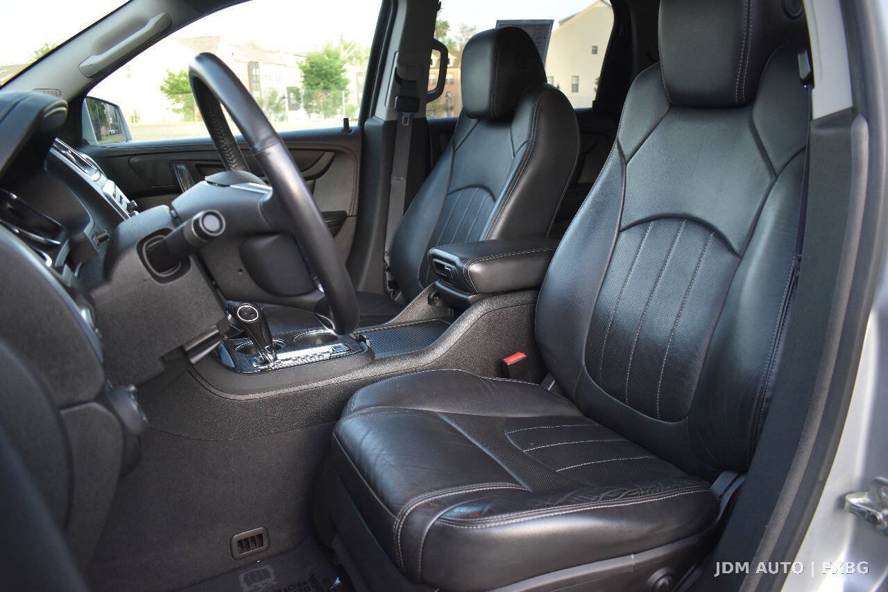 Used 2015 GMC Acadia SLT w/ Technology Package AWD/4WD image 12