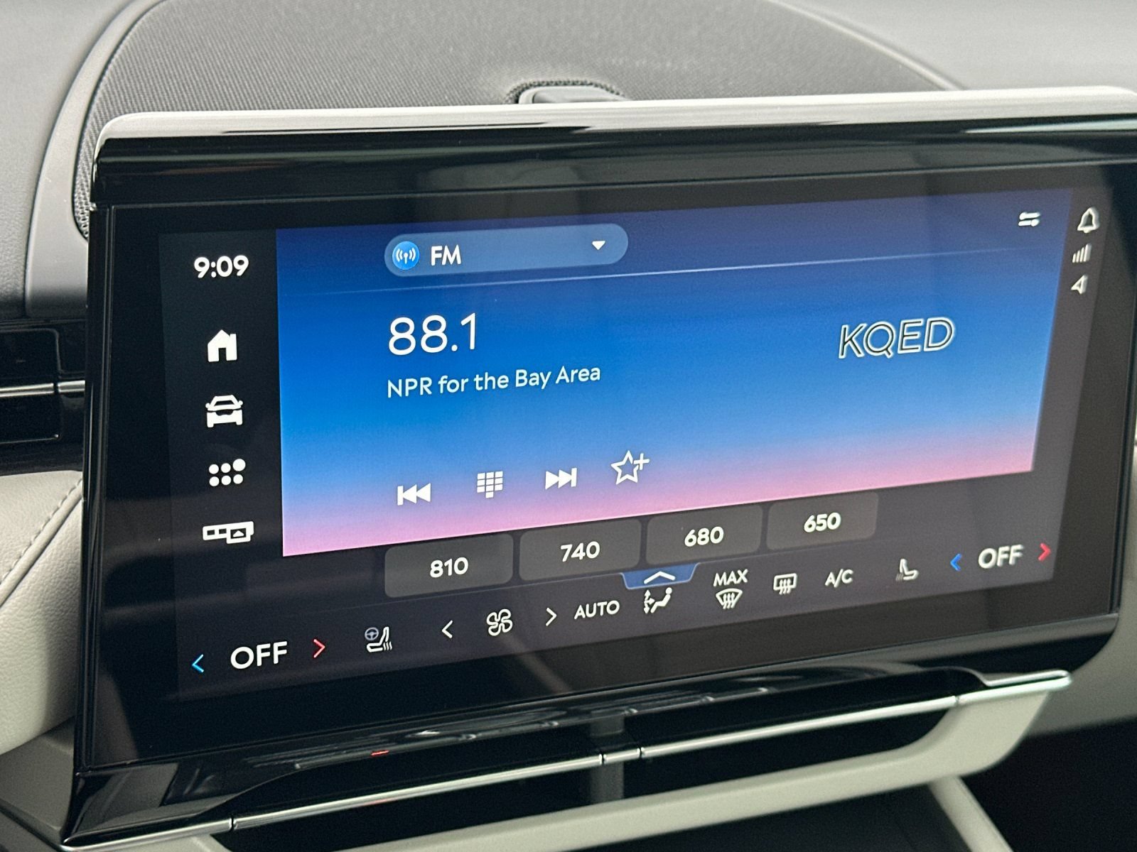 New 2026 Lincoln Nautilus Reserve AWD/4WD image 17