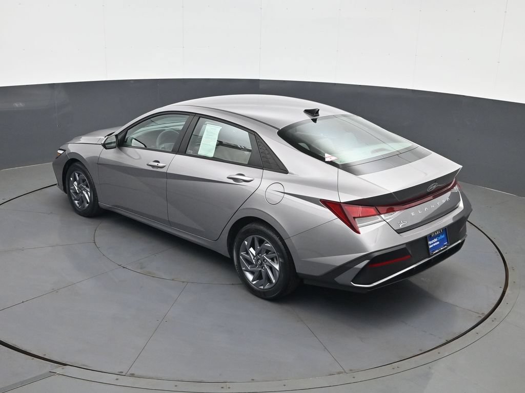 Certified 2024 Hyundai Elantra SEL FWD image 20
