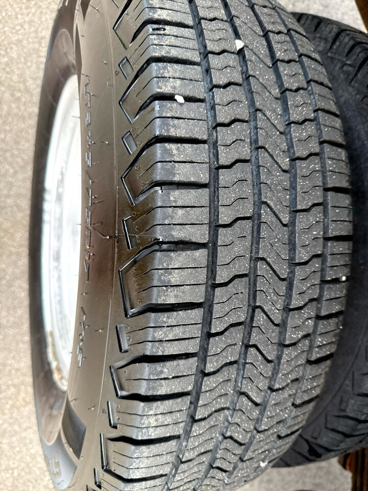 Used 2016 Ford F350 Lariat w/ Chrome Package image 11