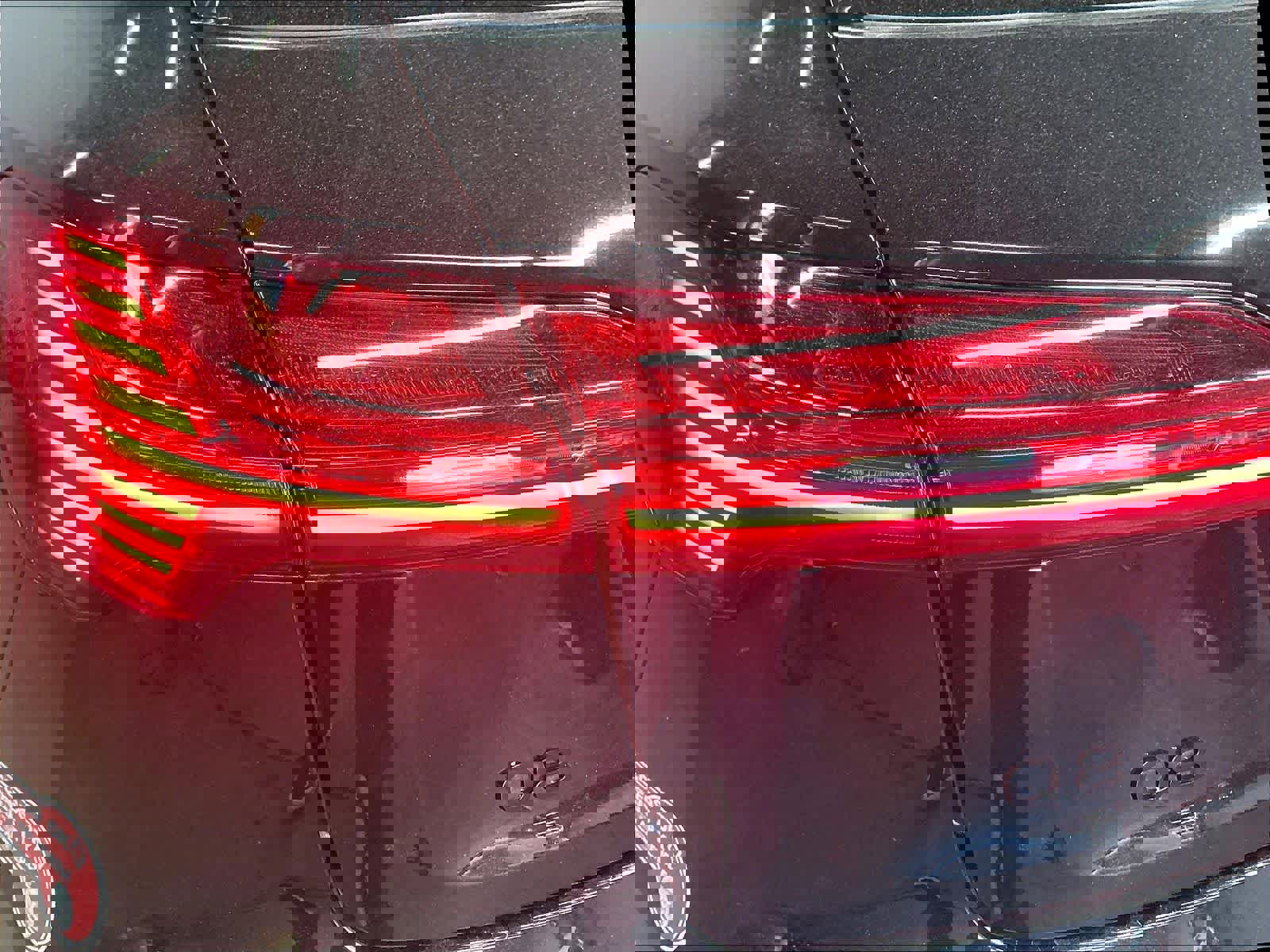 Certified 2024 Audi Q8 e-tron Premium Plus w/ Premium Plus Package AWD/4WD image 30