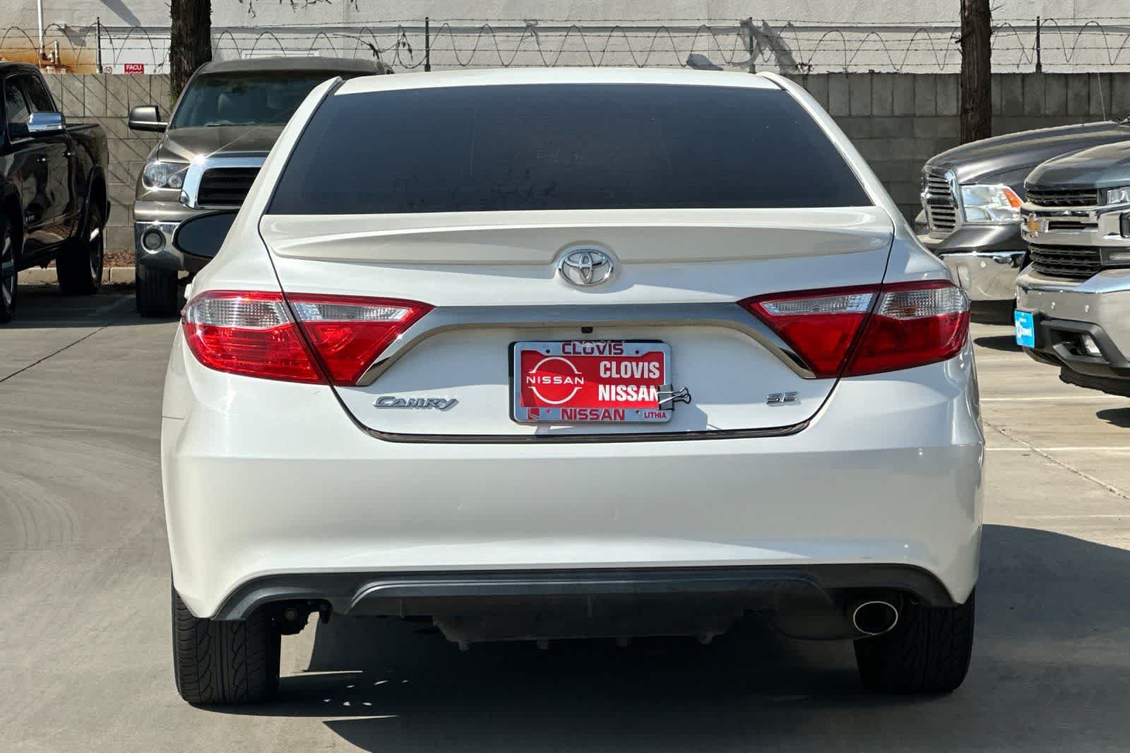 Used 2016 Toyota Camry SE FWD image 8