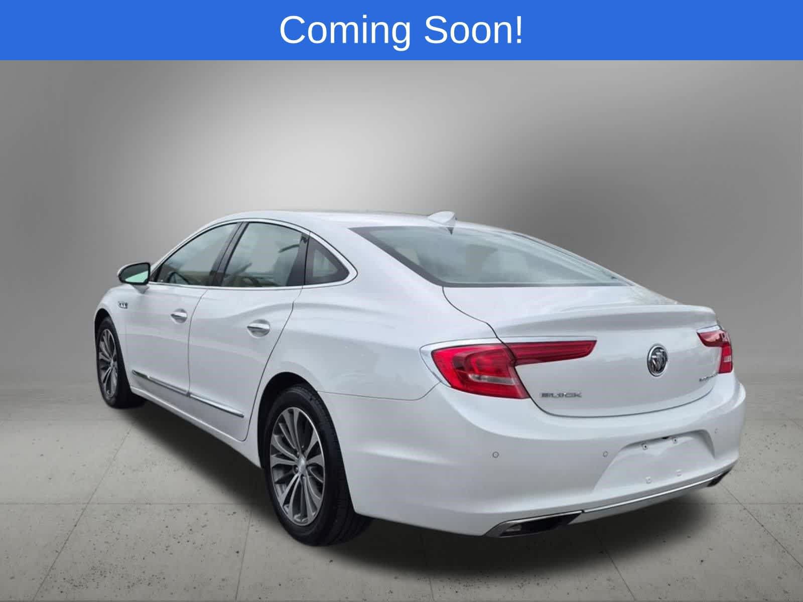 Used 2017 Buick LaCrosse Essence FWD image 4
