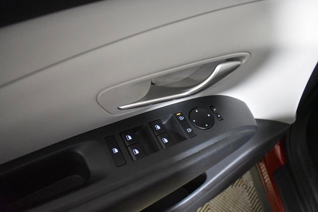 Used 2025 Hyundai Tucson SEL FWD image 8
