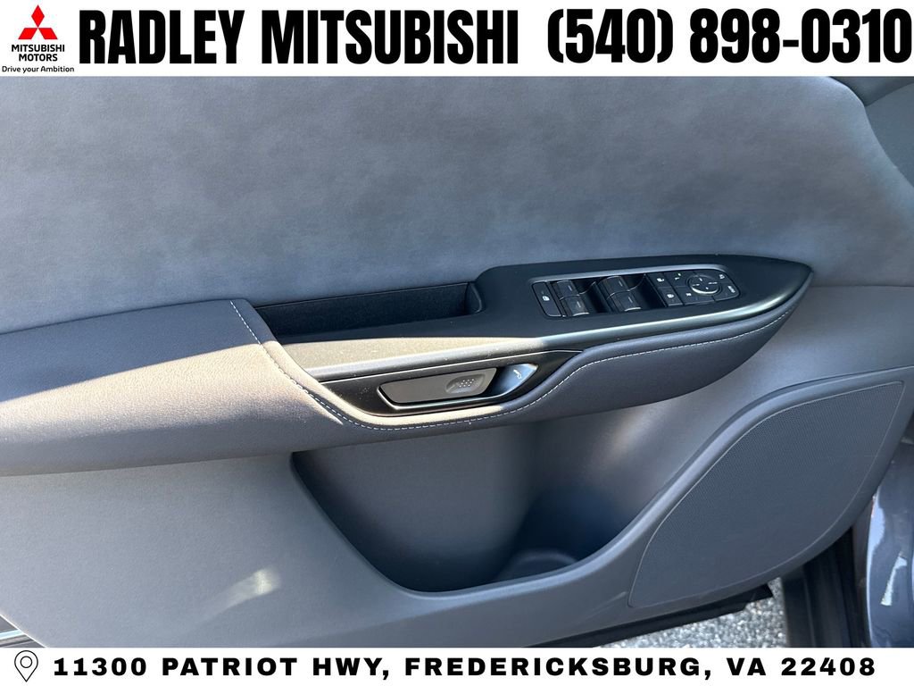 Used 2023 Lexus RZ 450e Premium w/ Technology Package image 5