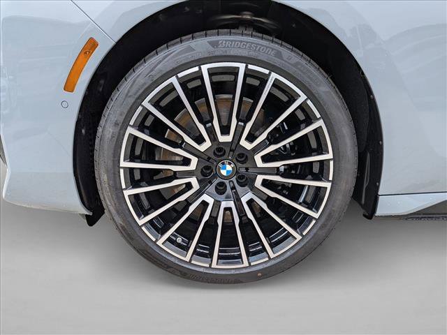 New 2026 BMW 740i RWD image 10