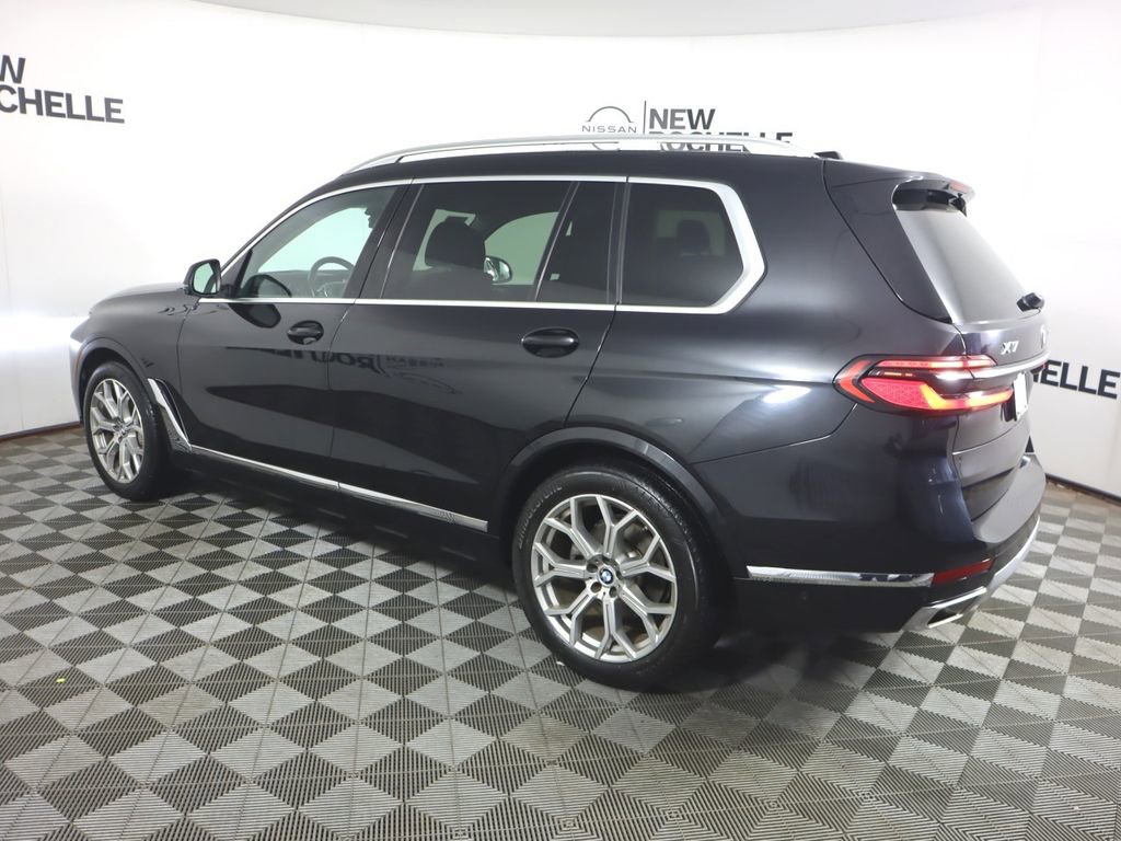 Used 2023 BMW X7 xDrive40i w/ Premium Package AWD/4WD image 8