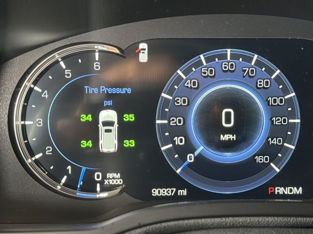 Used 2016 Cadillac Escalade Premium RWD image 18