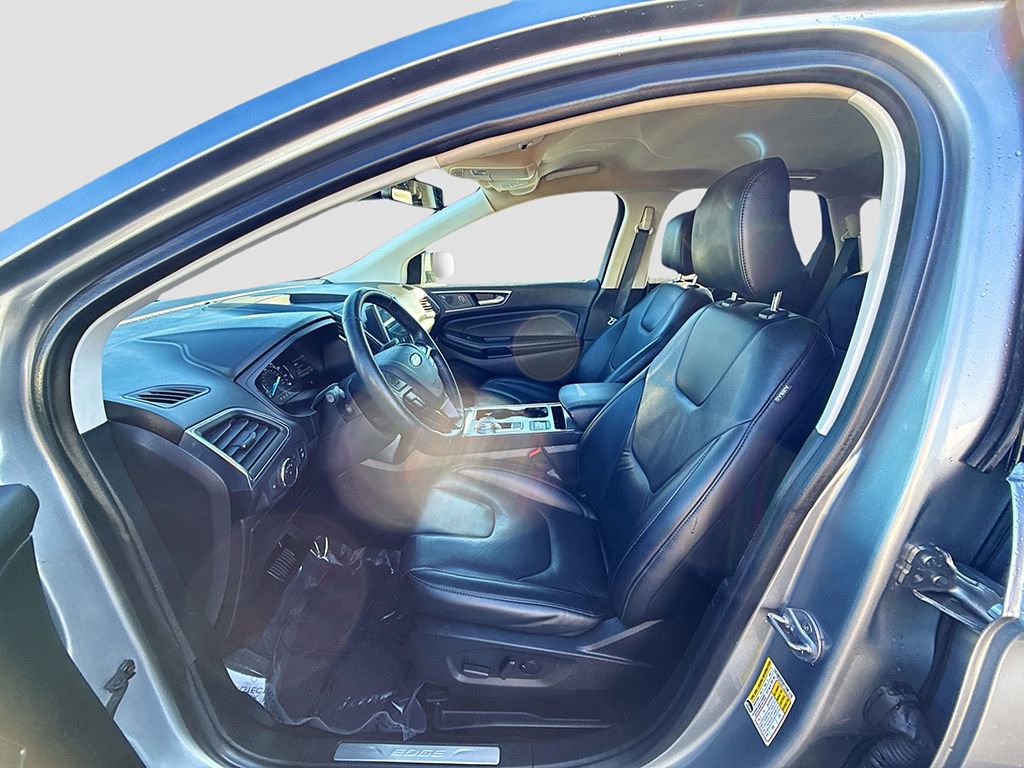 Used 2022 Ford Edge Titanium image 18