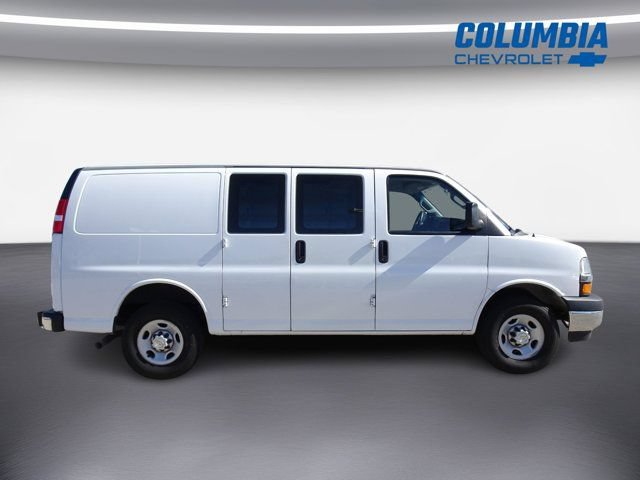 Used 2024 Chevrolet Express 2500 w/ Driver Convenience Package RWD image 2