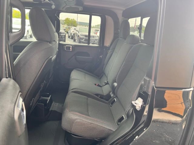 New 2025 Jeep Gladiator Rubicon w/ Convenience Group image 17