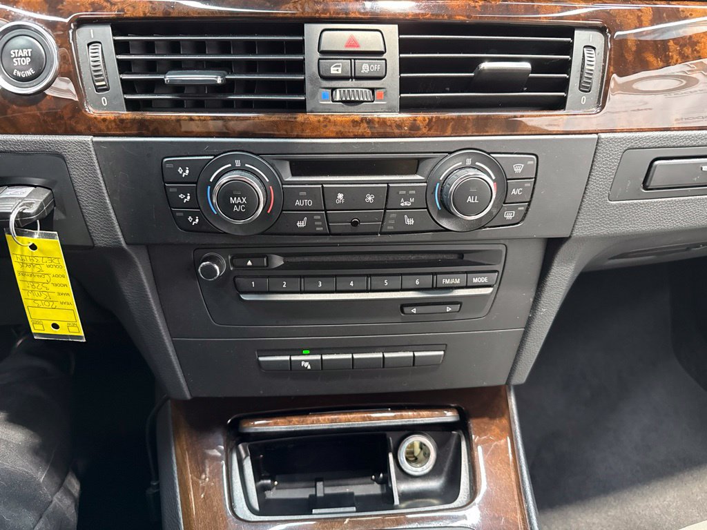 Used 2013 BMW 328i Convertible RWD image 31
