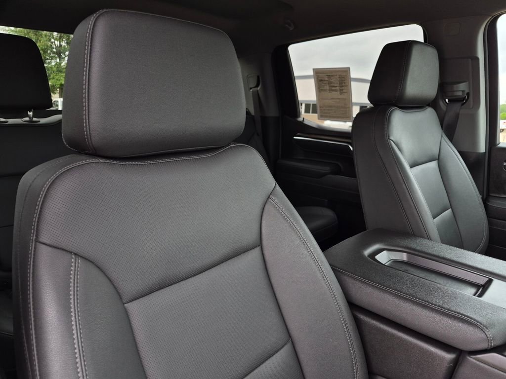 Used 2026 GMC Sierra 1500 SLT AWD/4WD image 36