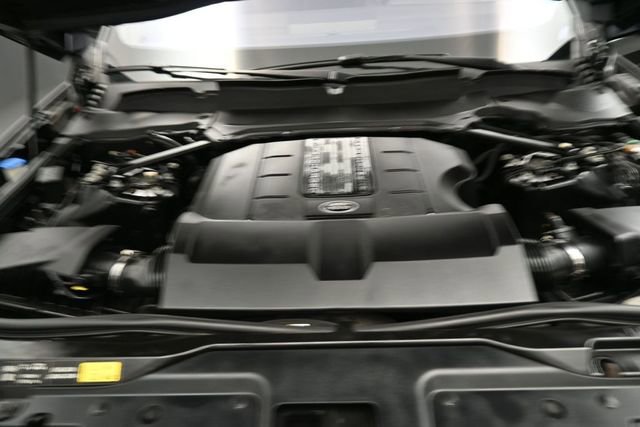 Used 2020 Land Rover Discovery Landmark AWD/4WD image 32