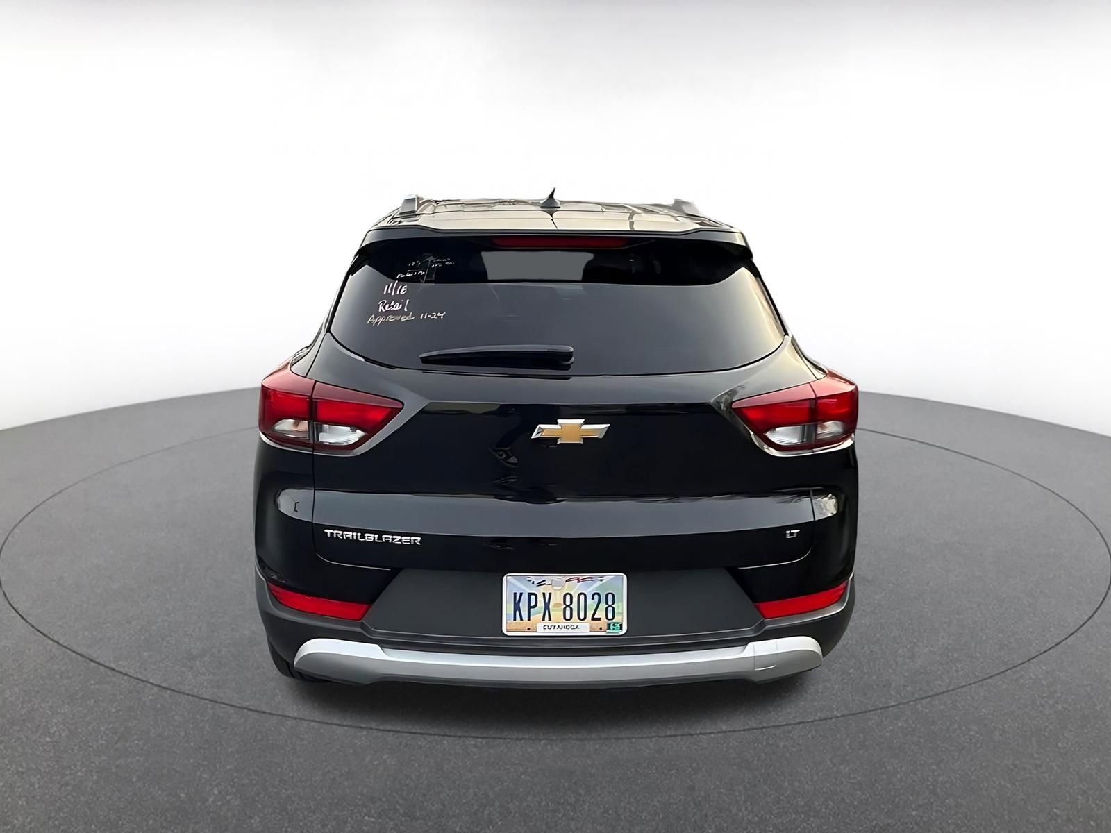 Used 2025 Chevrolet Trax LT image 8