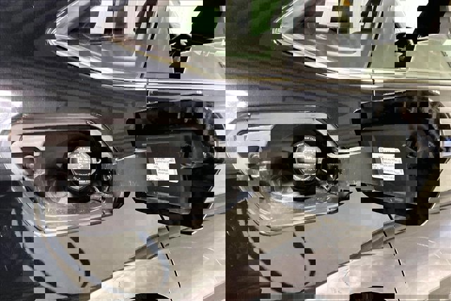 Used 2025 Volkswagen Jetta SE image 42