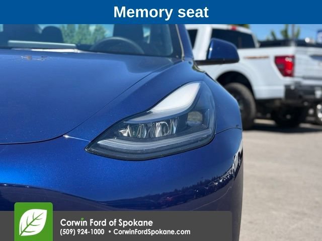 Used 2022 Tesla Model 3 Long Range AWD/4WD image 7